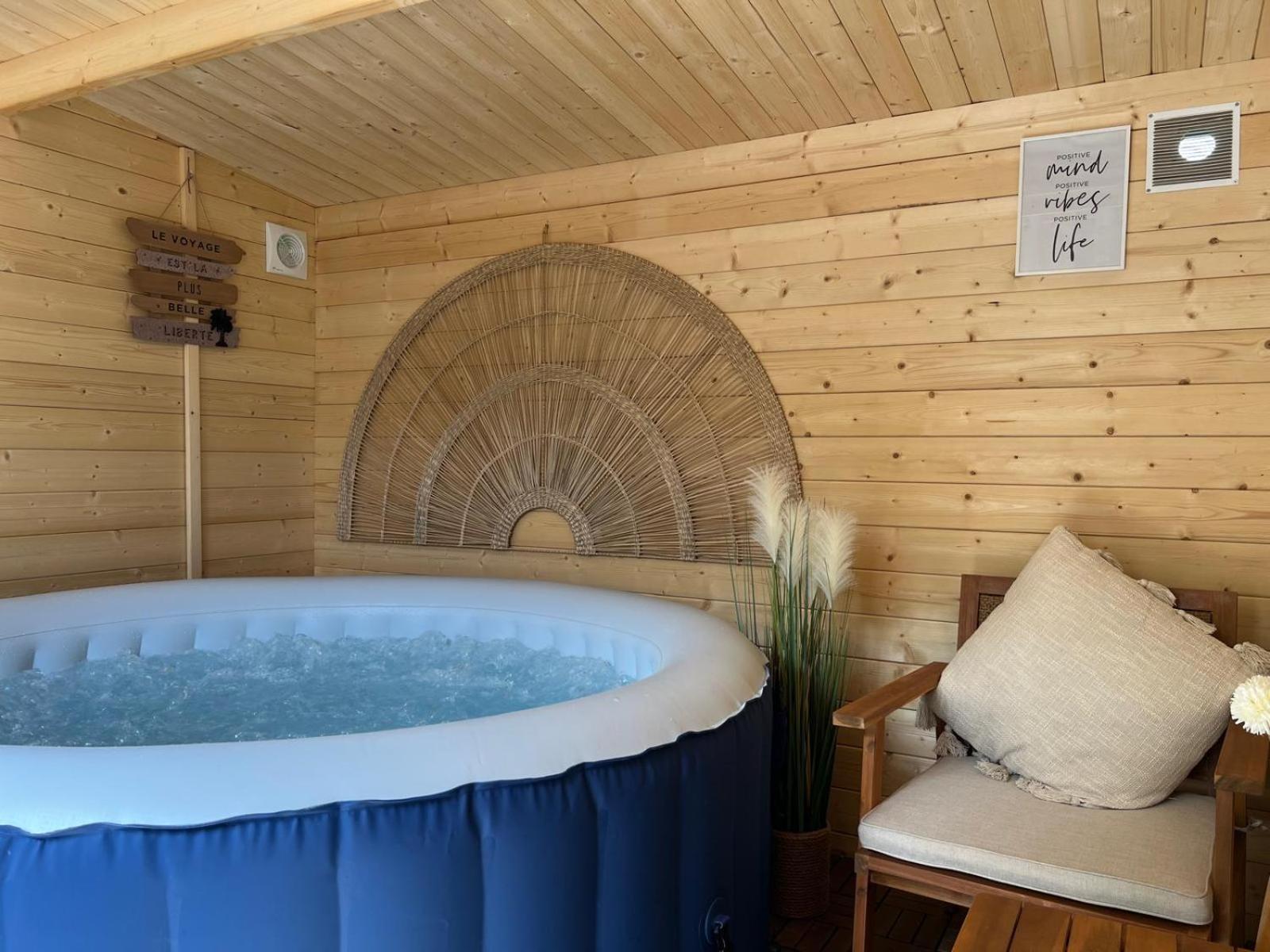 Escale Cosy A Pontoise Jacuzzi Et Terrasse Apartman Kültér fotó